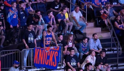 模拟器试玩-刚进季后赛就涨价？尼克斯计划提升下赛季季票价格