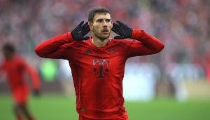 记者：格雷茨卡小腿撞伤，将缺席拜仁对阵海登海姆的比赛