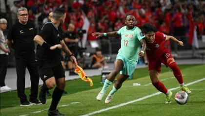 模拟器试玩-费南多国足首秀惊艳 艾克森半年后再登场遭质疑