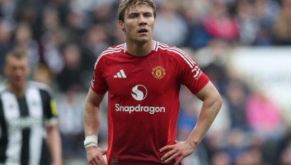 霍伊伦去留由自己掌控 球员本人倾向继续效力曼联